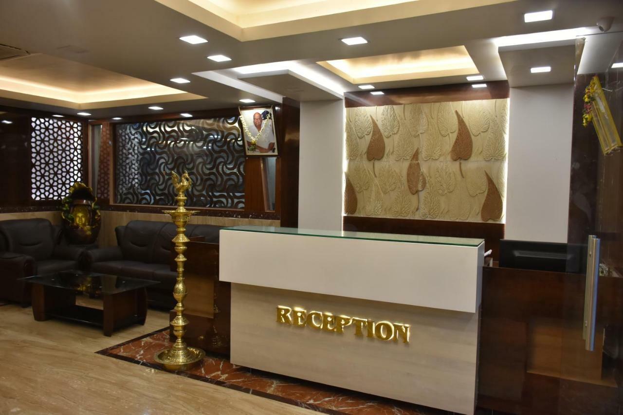 Sri Ram Hotel Тірунелвелі Екстер'єр фото
